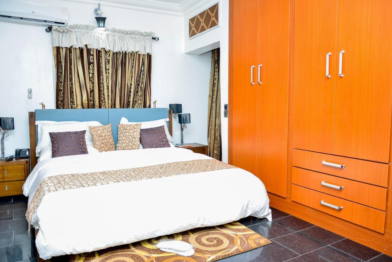 Crystal House International Hotel Ilorin Kültér fotó