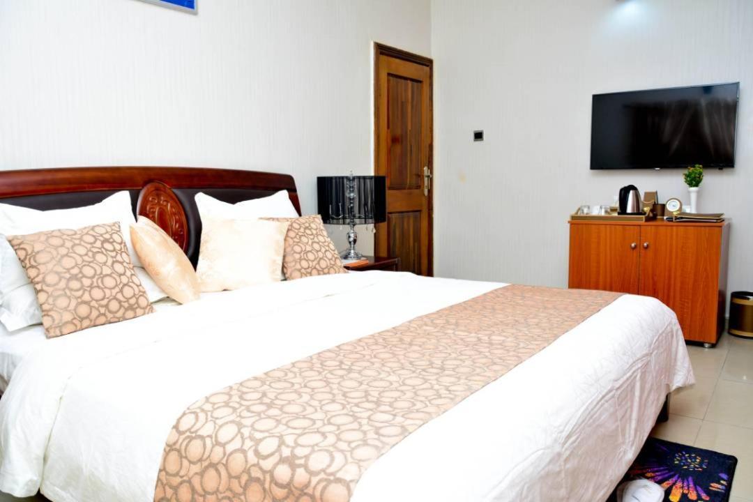 Crystal House International Hotel Ilorin Kültér fotó