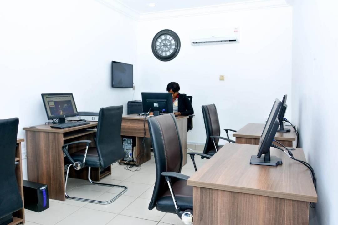 Crystal House International Hotel Ilorin Kültér fotó