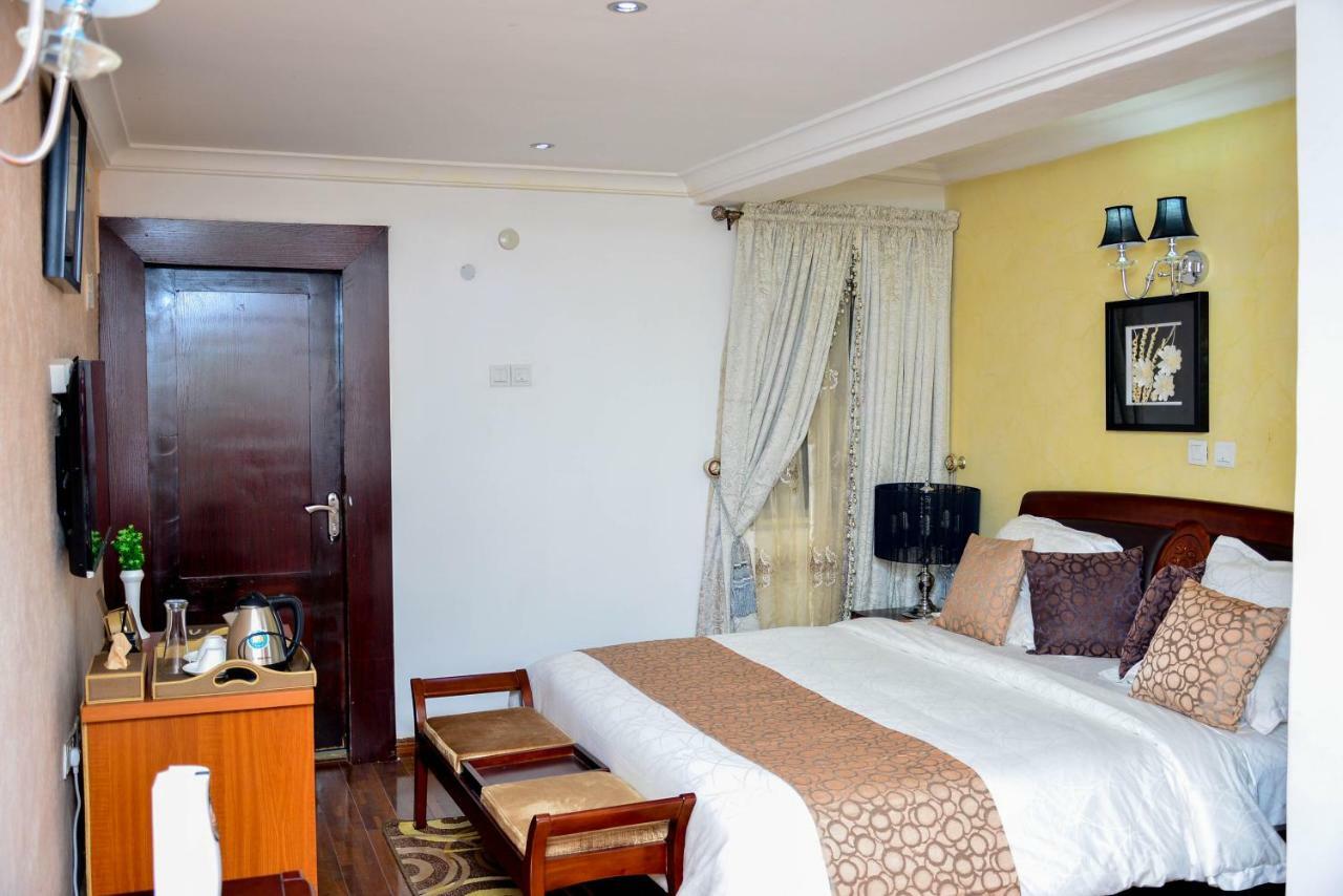 Crystal House International Hotel Ilorin Kültér fotó